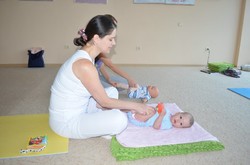 Йога для мам и малышей