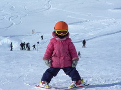 Соревнования по горным лыжам среди детей